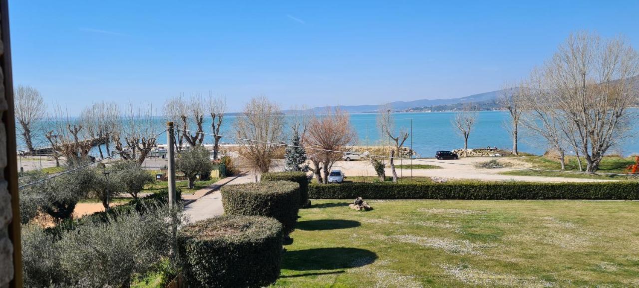 Appartamento Lago Trasimeno - Torricella Pg Exterior foto